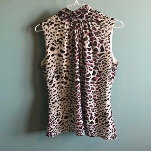 Women’s sleeveless worthington top